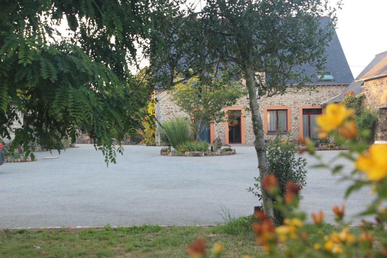 Chambres Aux Bonnes Herbes Bais  Екстер'єр фото