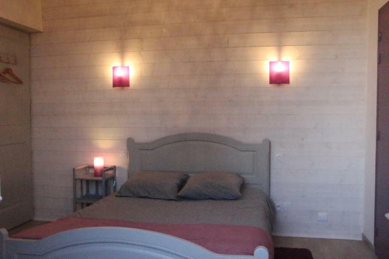 Chambres Aux Bonnes Herbes Bais  Екстер'єр фото
