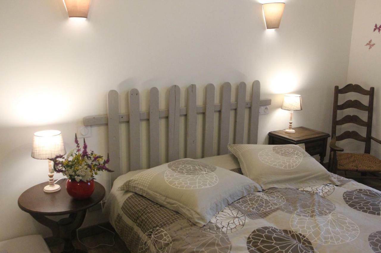 Chambres Aux Bonnes Herbes Bais  Екстер'єр фото